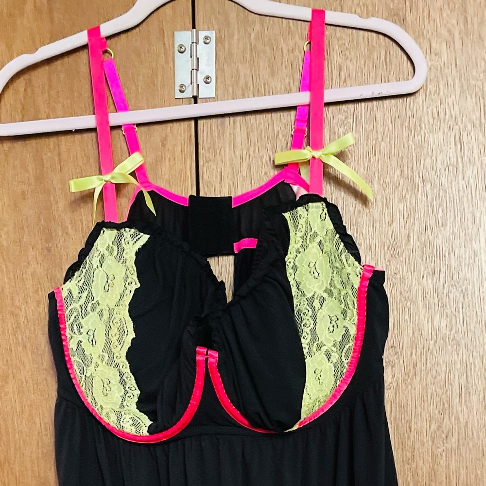 Woman’s Chemise